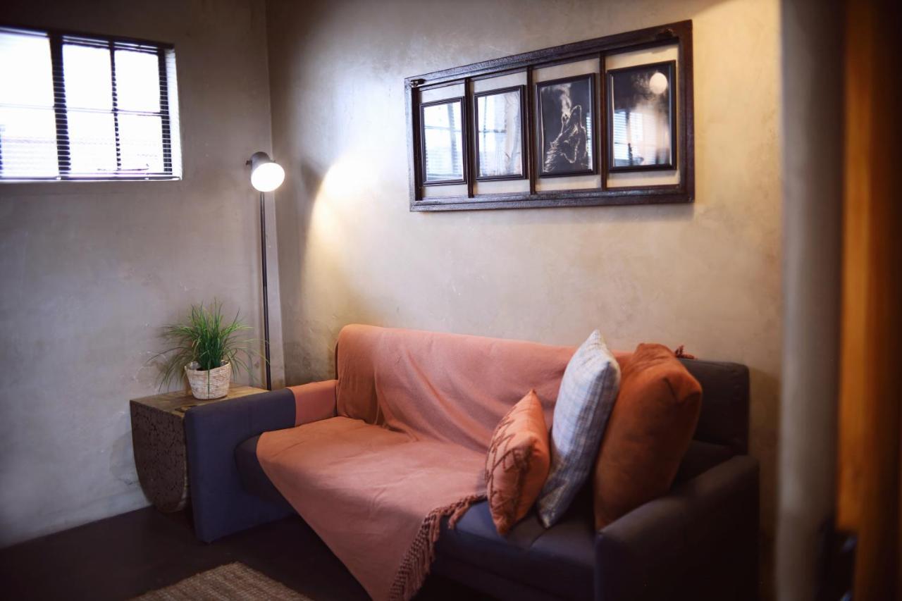 Modern Farm Apartamento Lichtenburg Exterior foto
